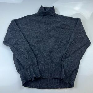 En Route Grey 100% Wool Turtleneck Sweater N246-37